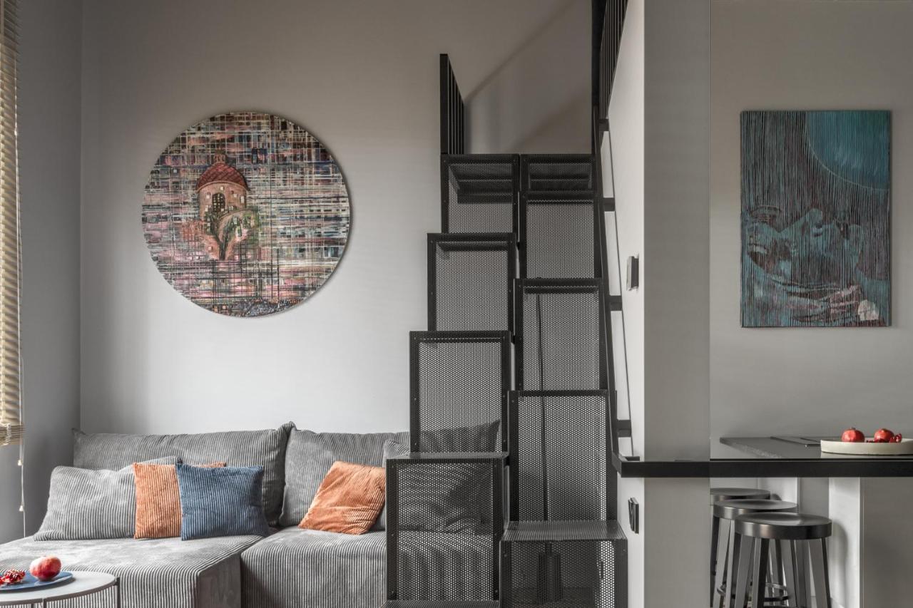 Ivis House Modern Apartment In Vilnius Old Town With Balcony Exterior photo
