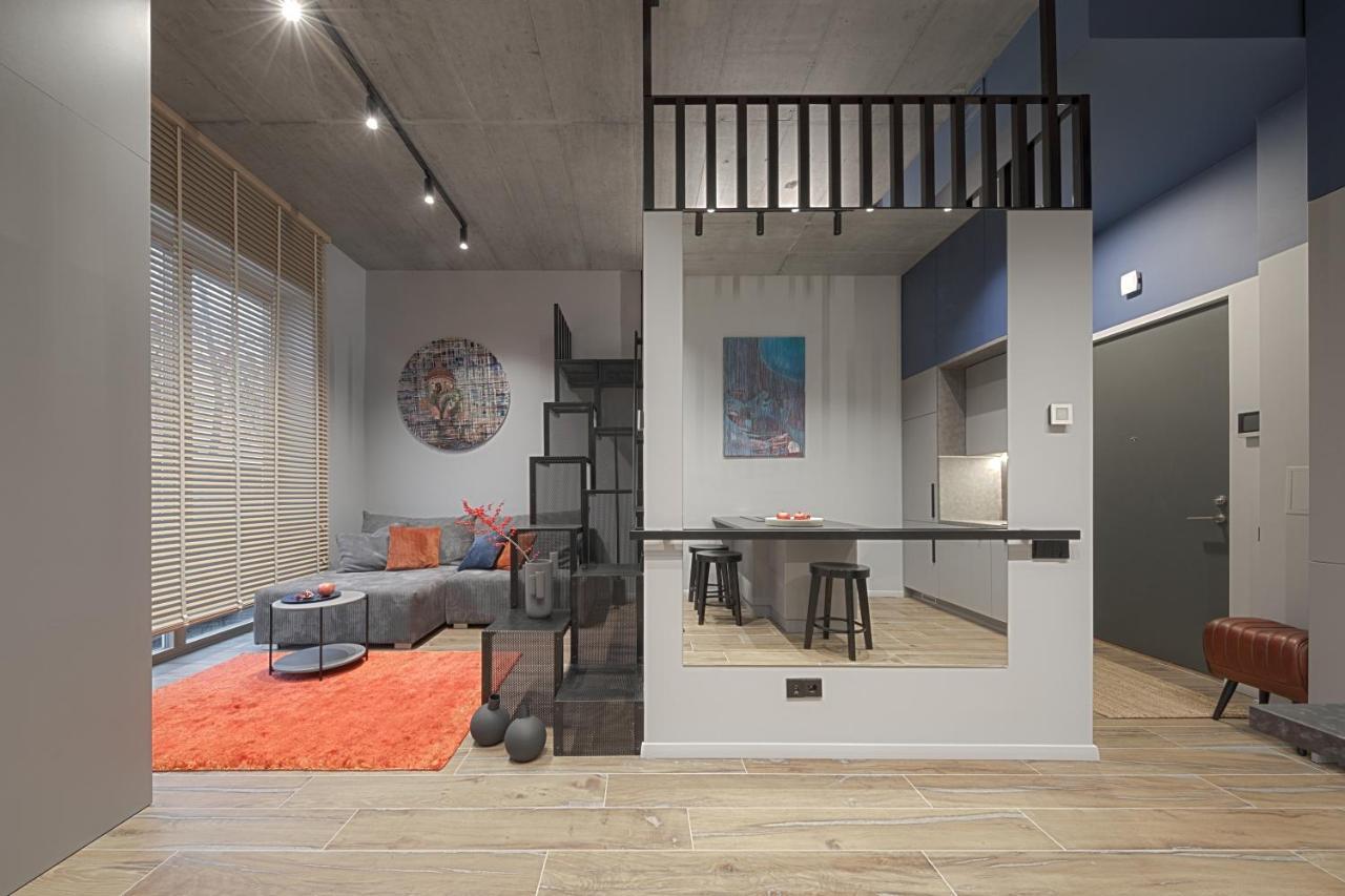 Ivis House Modern Apartment In Vilnius Old Town With Balcony Exterior photo